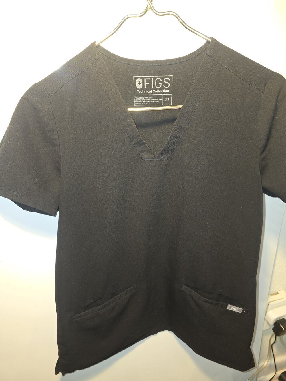 Lot Of 2 FIGS Technical Collection Scrub Tops Womens Size XS Navy Black Aya dark